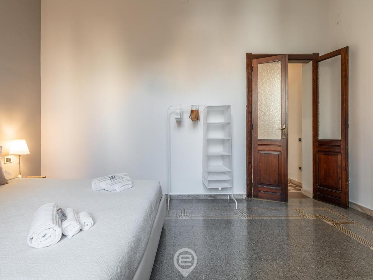 Mirabel Apartment - Wonderful Flat In City Center Cagliari Buitenkant foto