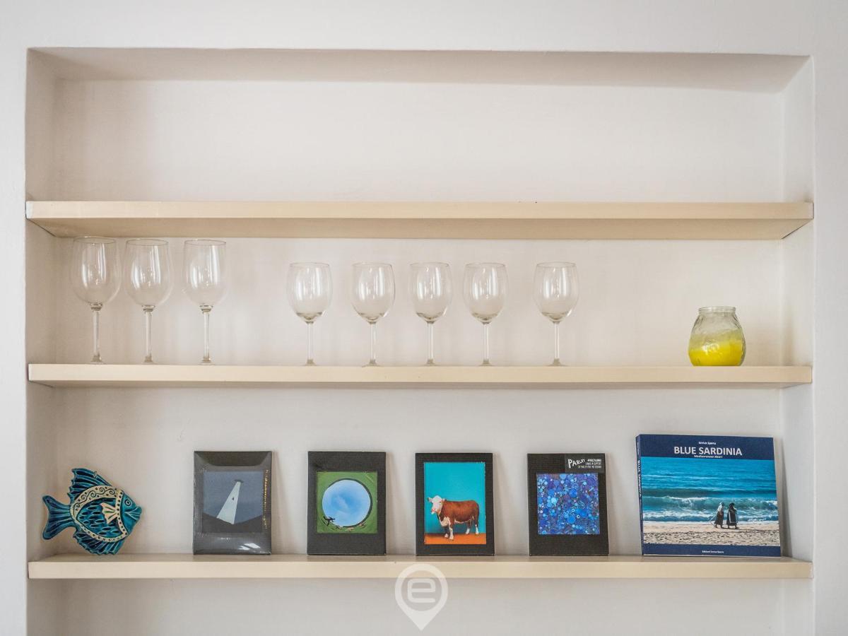 Mirabel Apartment - Wonderful Flat In City Center Cagliari Buitenkant foto
