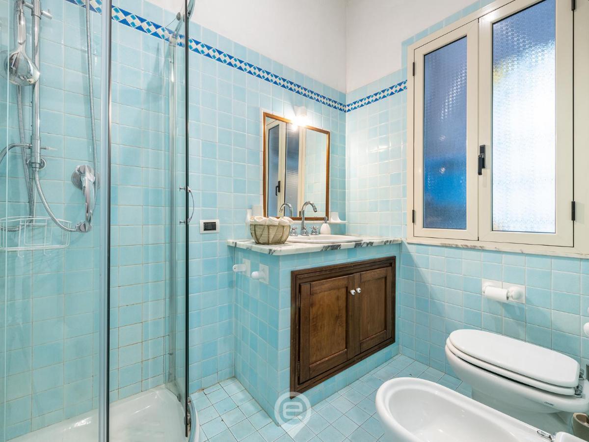 Mirabel Apartment - Wonderful Flat In City Center Cagliari Buitenkant foto