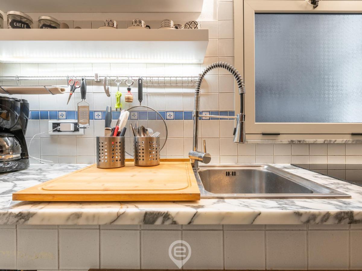 Mirabel Apartment - Wonderful Flat In City Center Cagliari Buitenkant foto